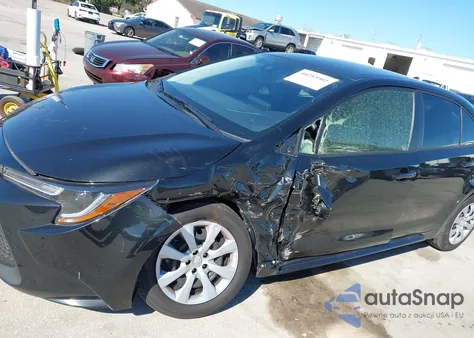 2022 Toyota Corolla Le z USA, uszkodzony, nr VIN JTDEPMAE2NJ213570